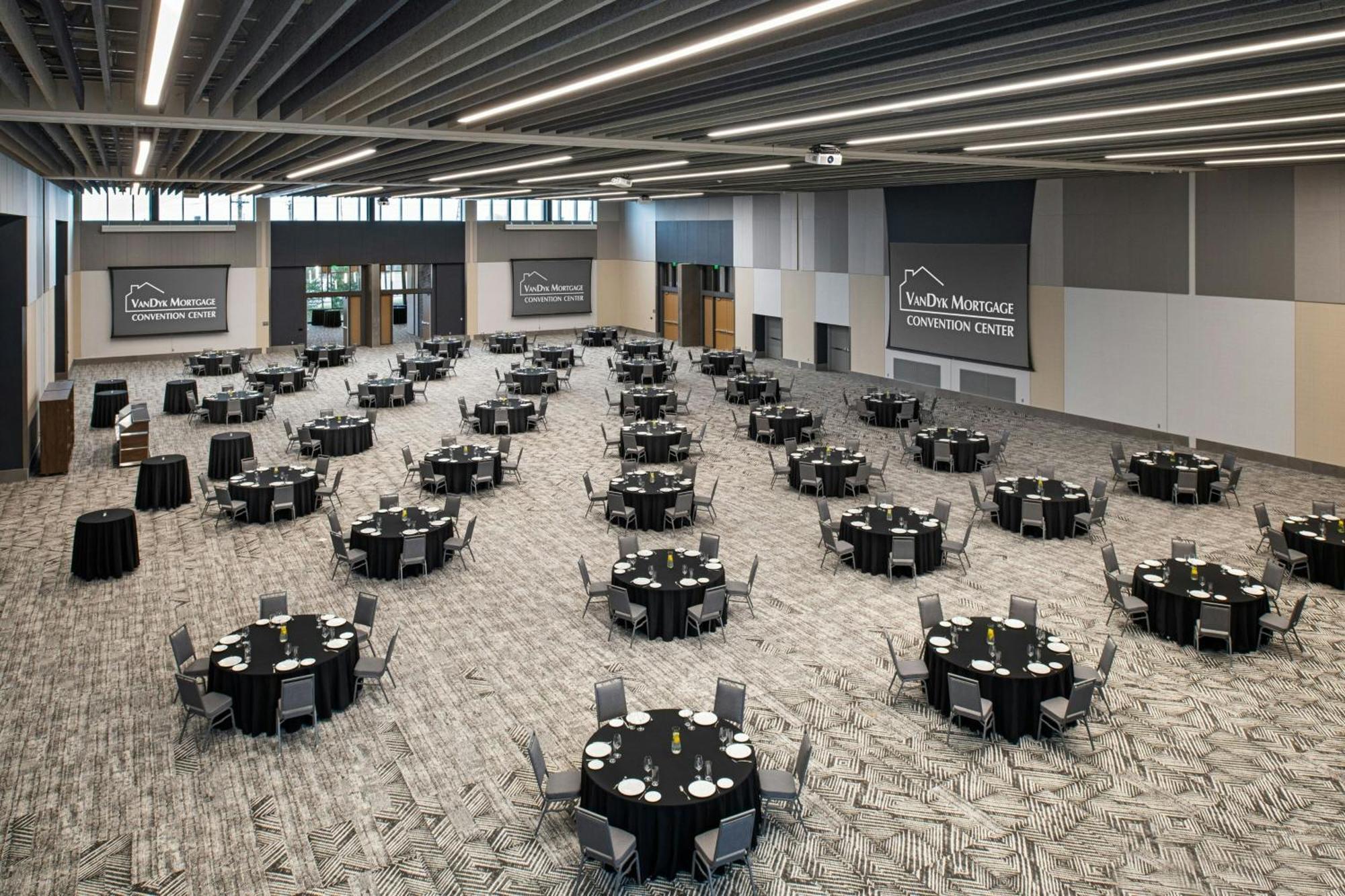 Delta Hotels By Marriott Muskegon Convention Center Ngoại thất bức ảnh