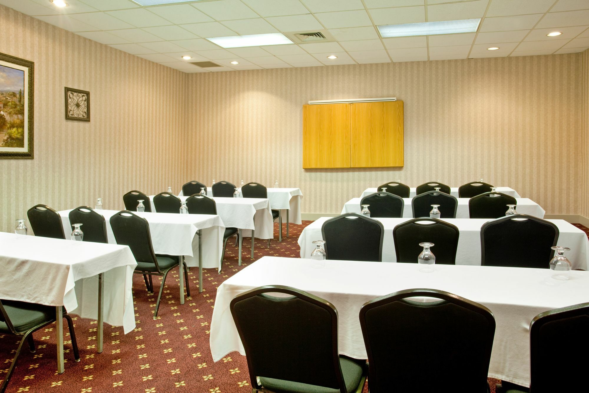 Delta Hotels By Marriott Muskegon Convention Center Ngoại thất bức ảnh
